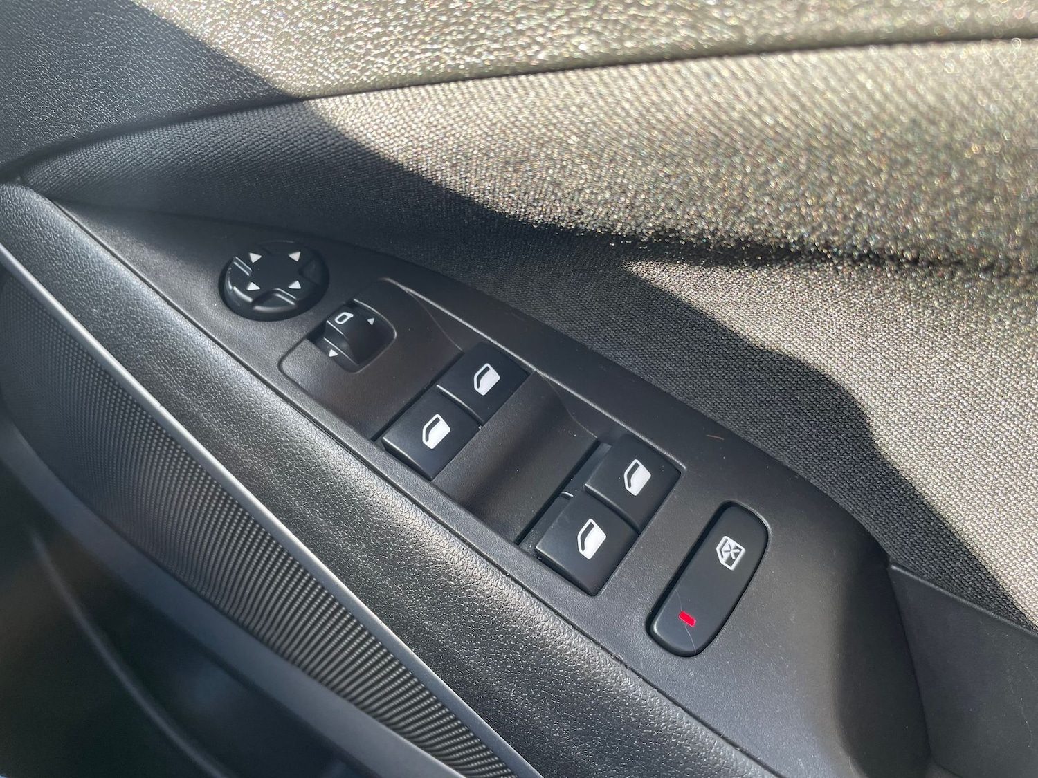 Used Vauxhall Crossland X 2018 for sale - 78022648: Photo 22