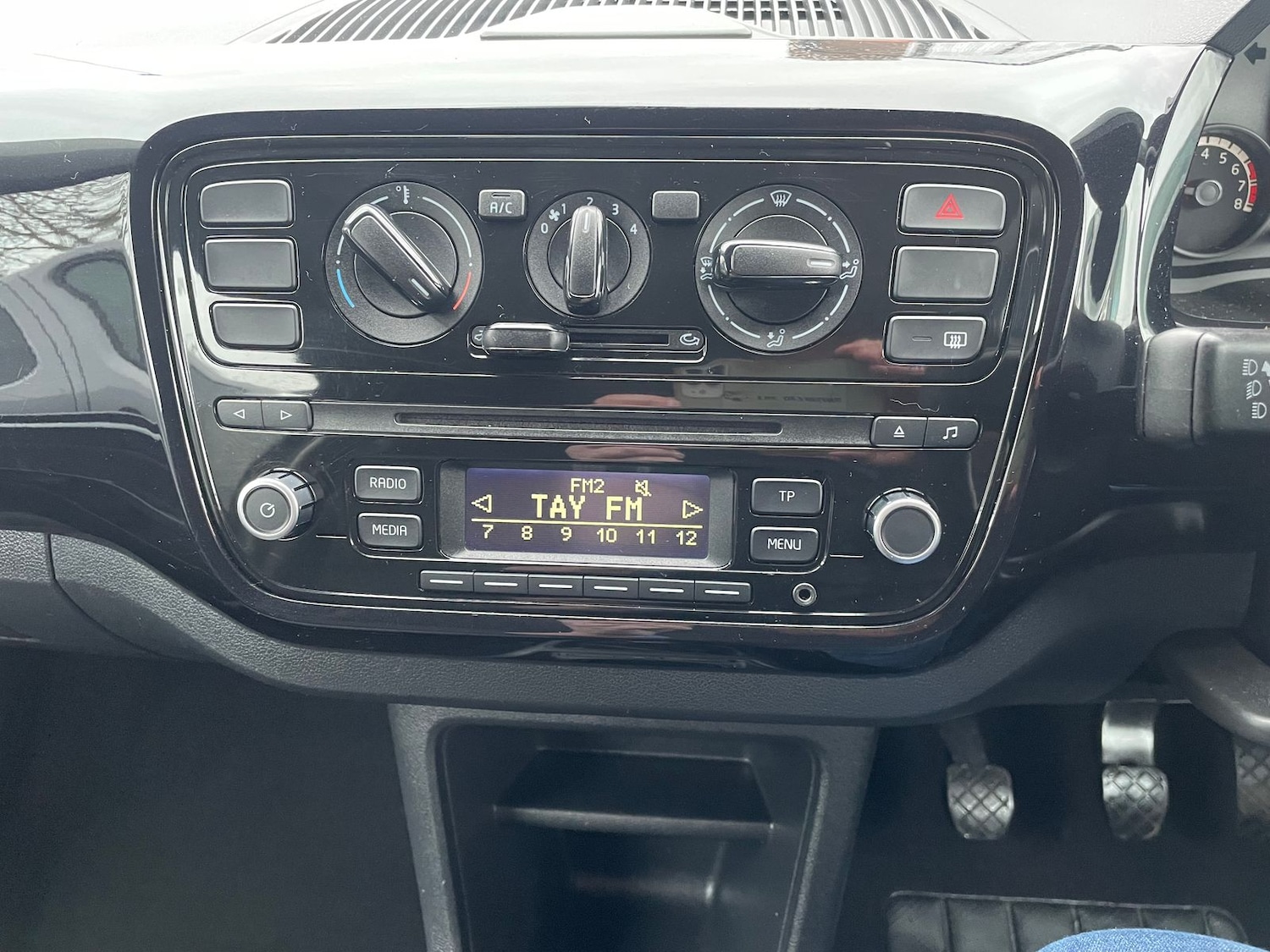 Used Volkswagen up! 2016 for sale - 77673964: Photo 14