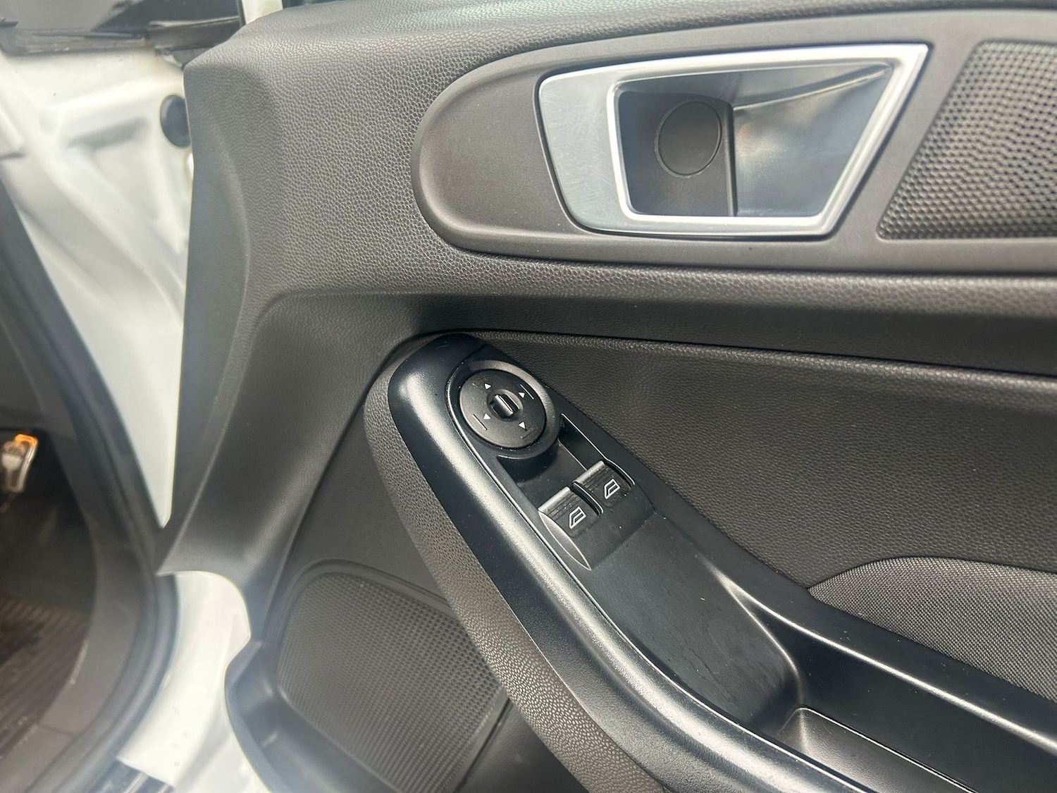 Used Ford Fiesta 2015 for sale - 77627667: Photo 11