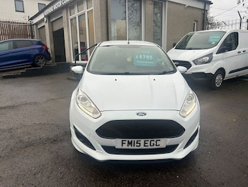 Used Ford Fiesta 2015 for sale - 77627667: Photo