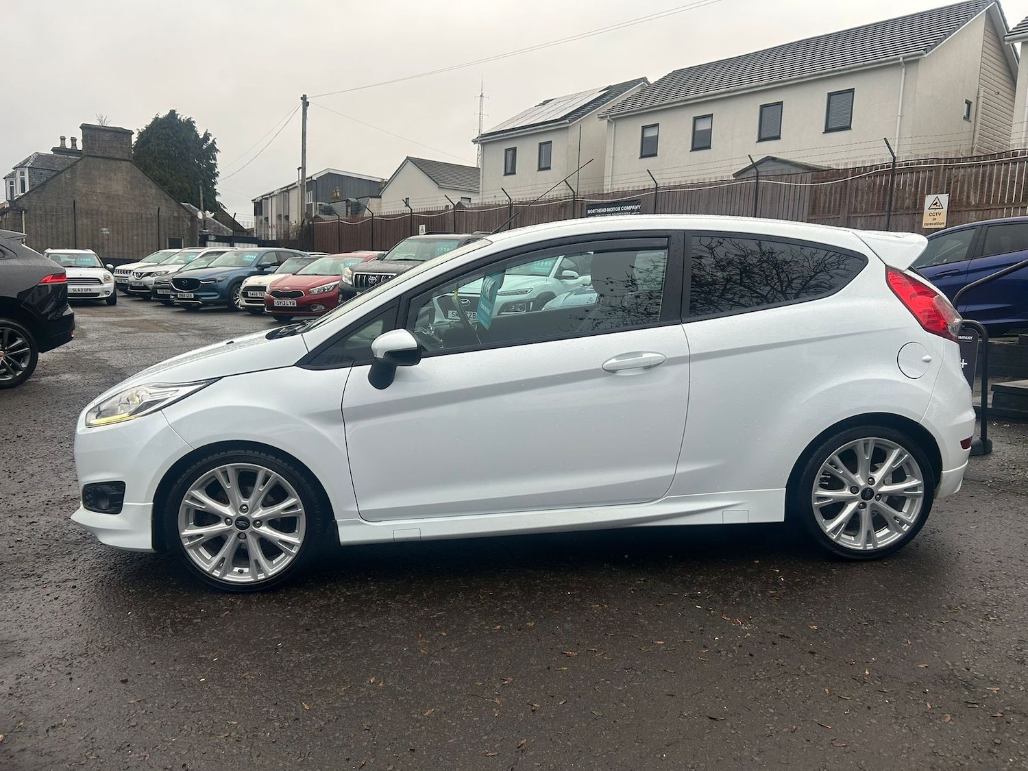 Used Ford Fiesta 2015 for sale - 77627667: Photo 8