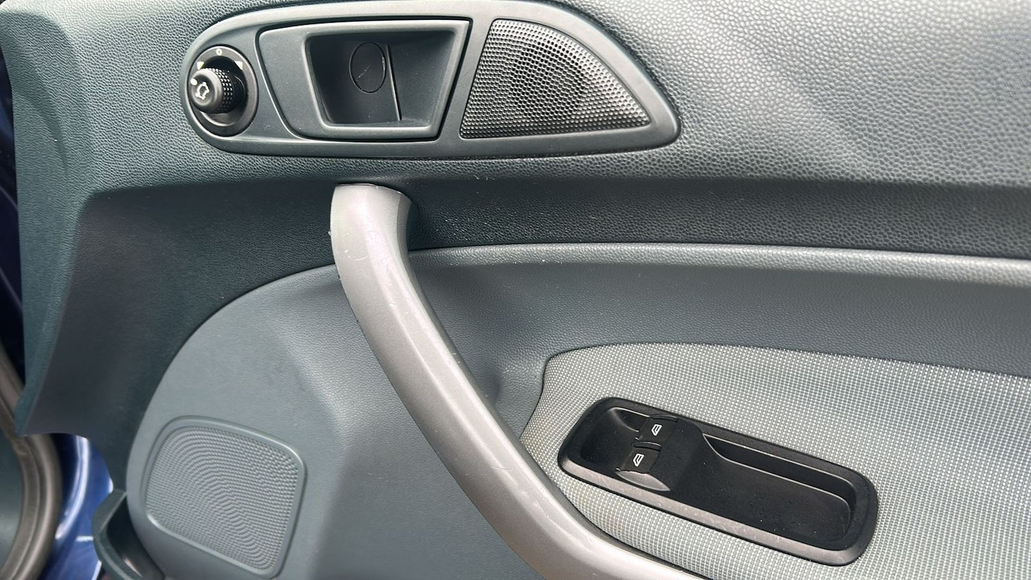 Used Ford Fiesta 2010 for sale - 76361689: Photo 13