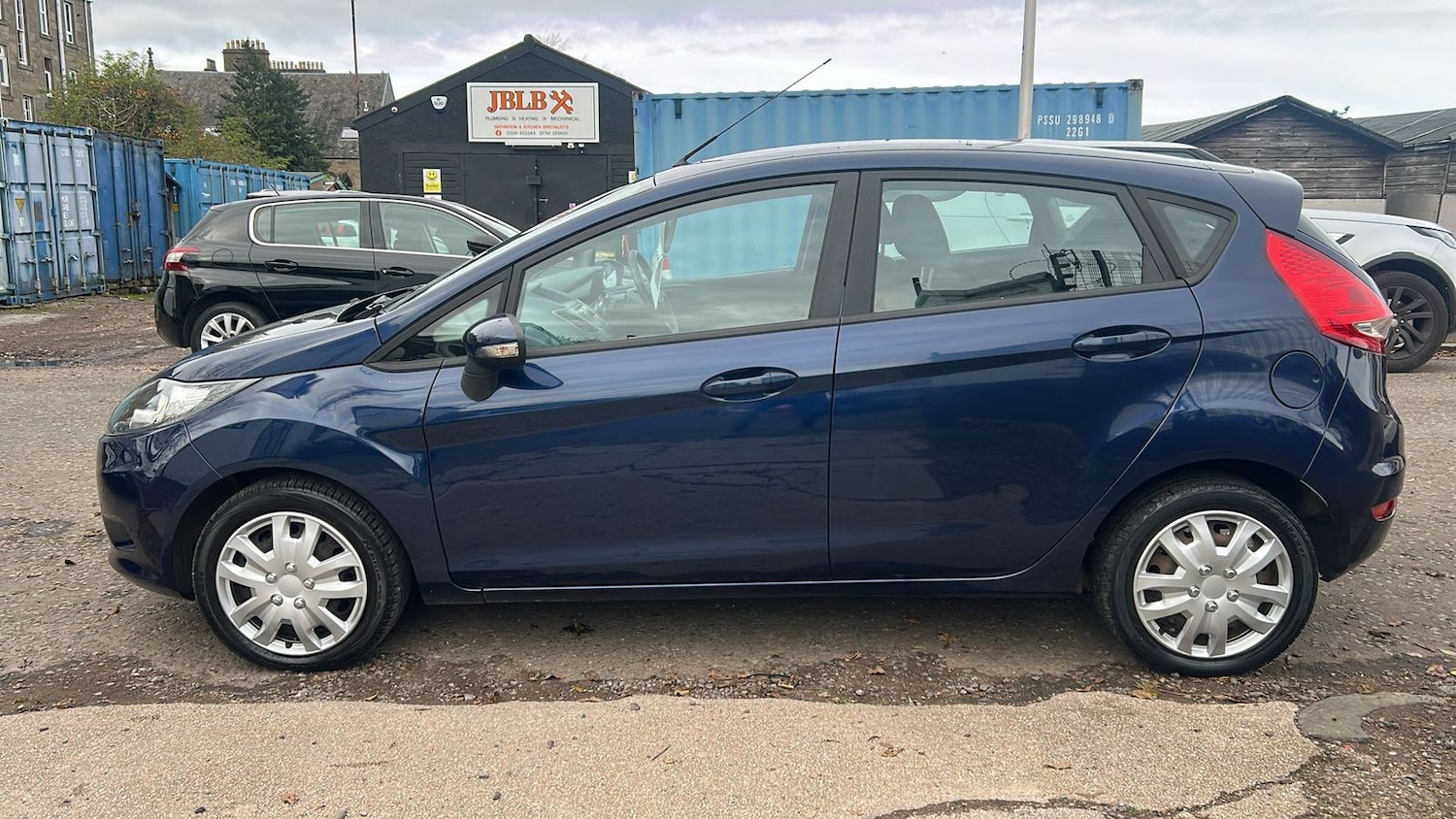 Used Ford Fiesta 2010 for sale - 76361689: Photo 7