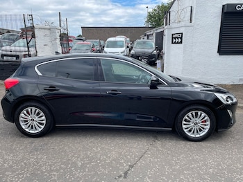 Used Ford Focus 2019 for sale - 75404504: Photo