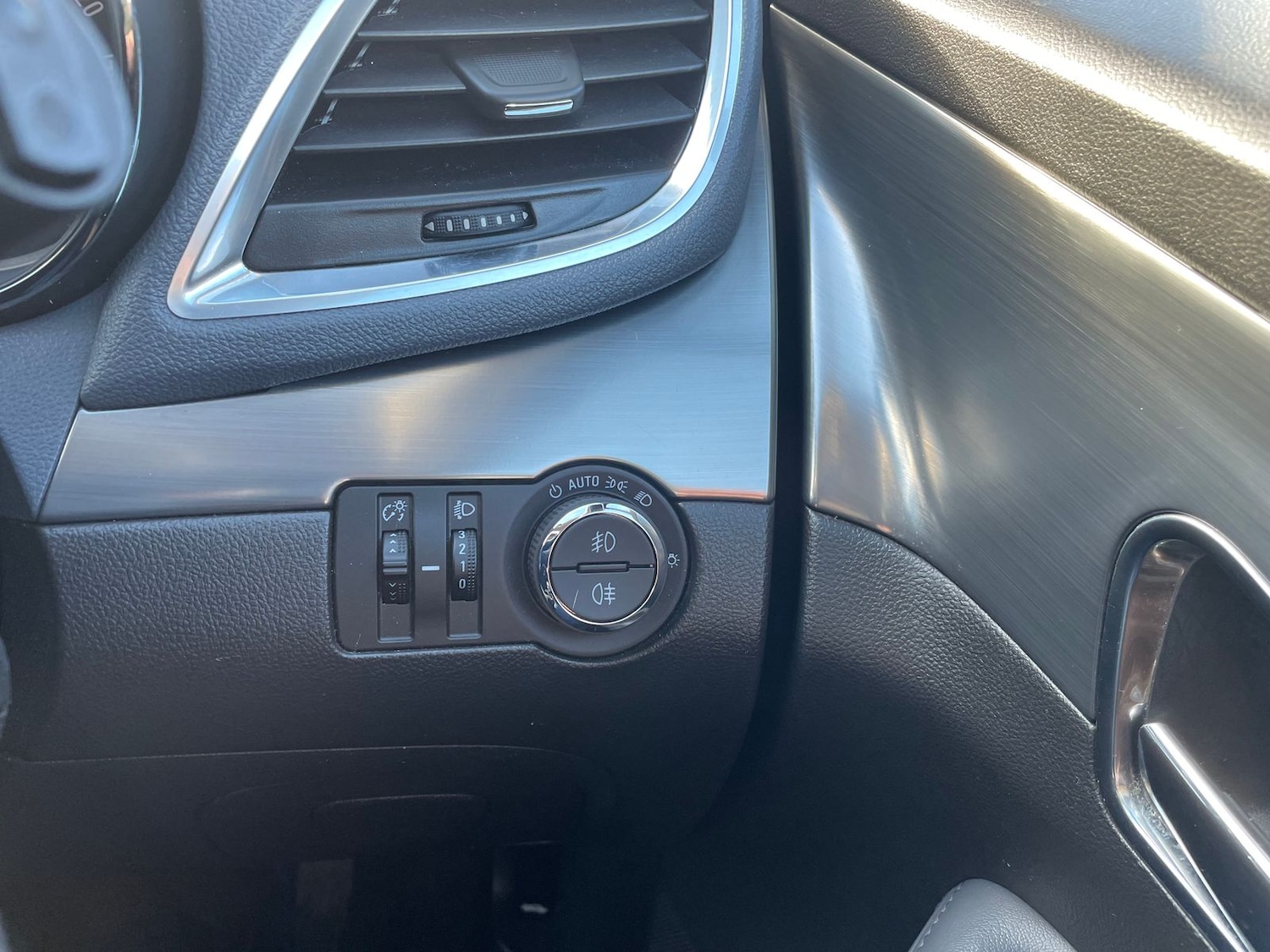 Used Vauxhall Mokka 2015 for sale - 76539735: Photo 23