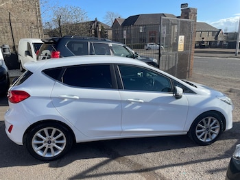 Used Ford Fiesta 2018 for sale - 77841710: Photo