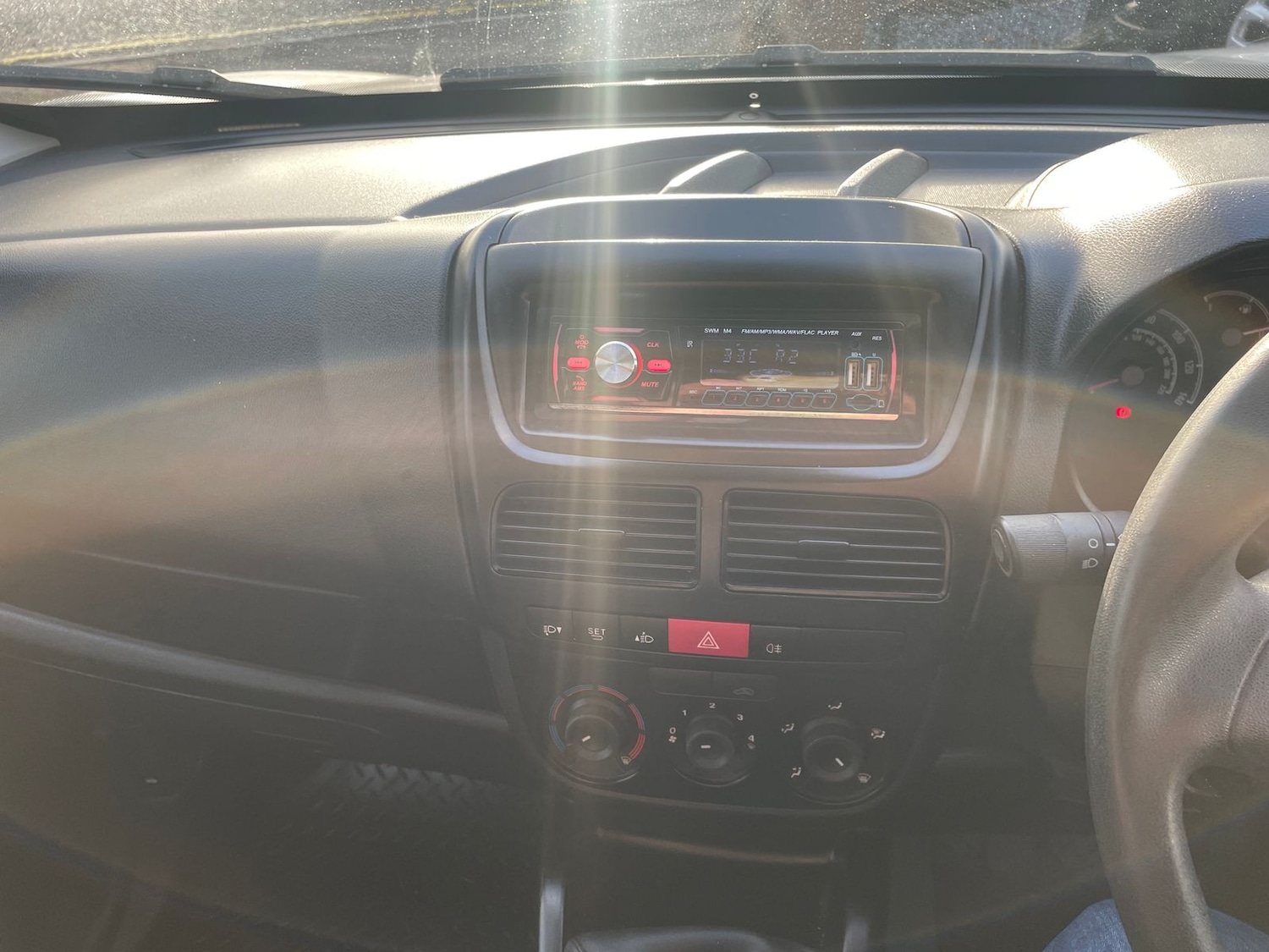 Used Vauxhall Combo 2018 for sale - 77256579: Photo 12