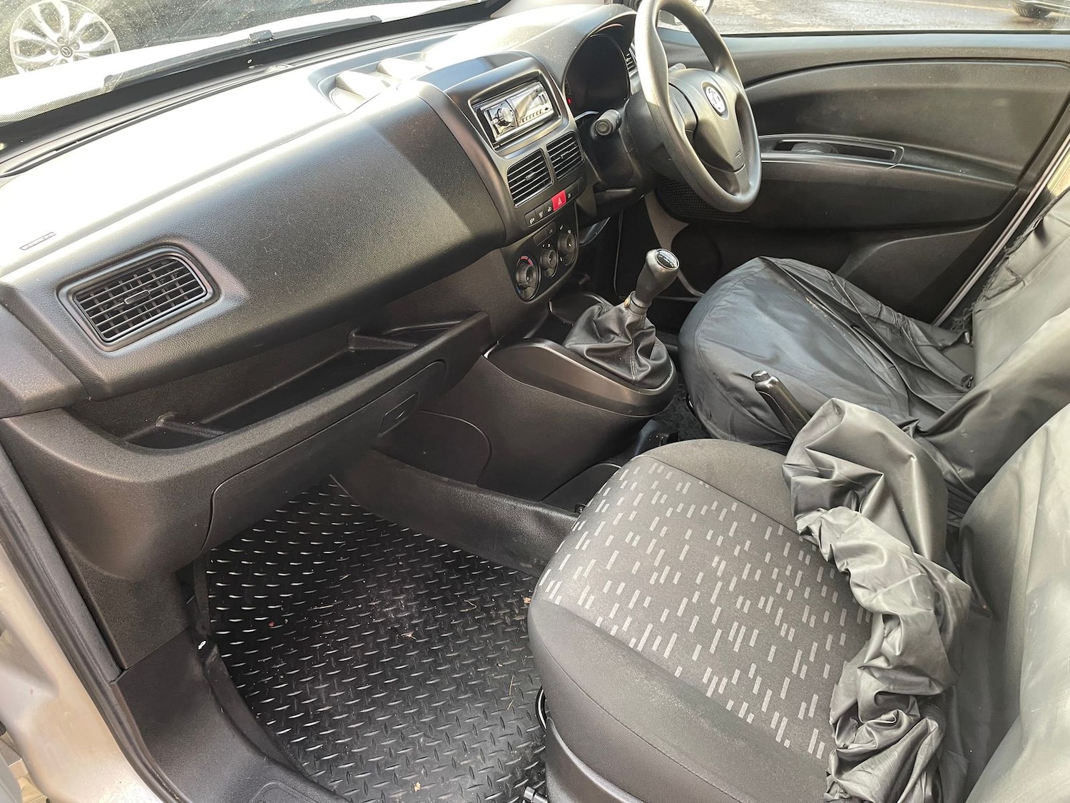 Used Vauxhall Combo 2018 for sale - 77256579: Photo 7