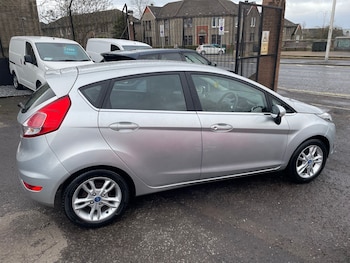 Used Ford Fiesta 2016 for sale - 77911375: Photo