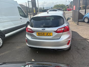 Used Ford Fiesta 2018 for sale - 79640025: Photo