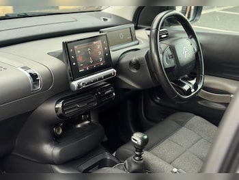 Used Citroen C4 Cactus 2019 for sale - 76635911: Photo