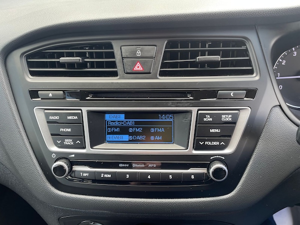 Used Hyundai i20 2018 for sale - 75522280: Photo 13