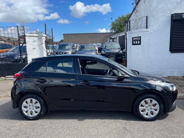 Used Hyundai i20 2018 for sale - 75522280: Photo 3