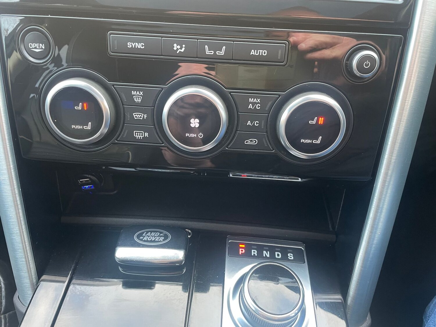 Used Land Rover Discovery 2017 for sale - 77360682: Photo 23