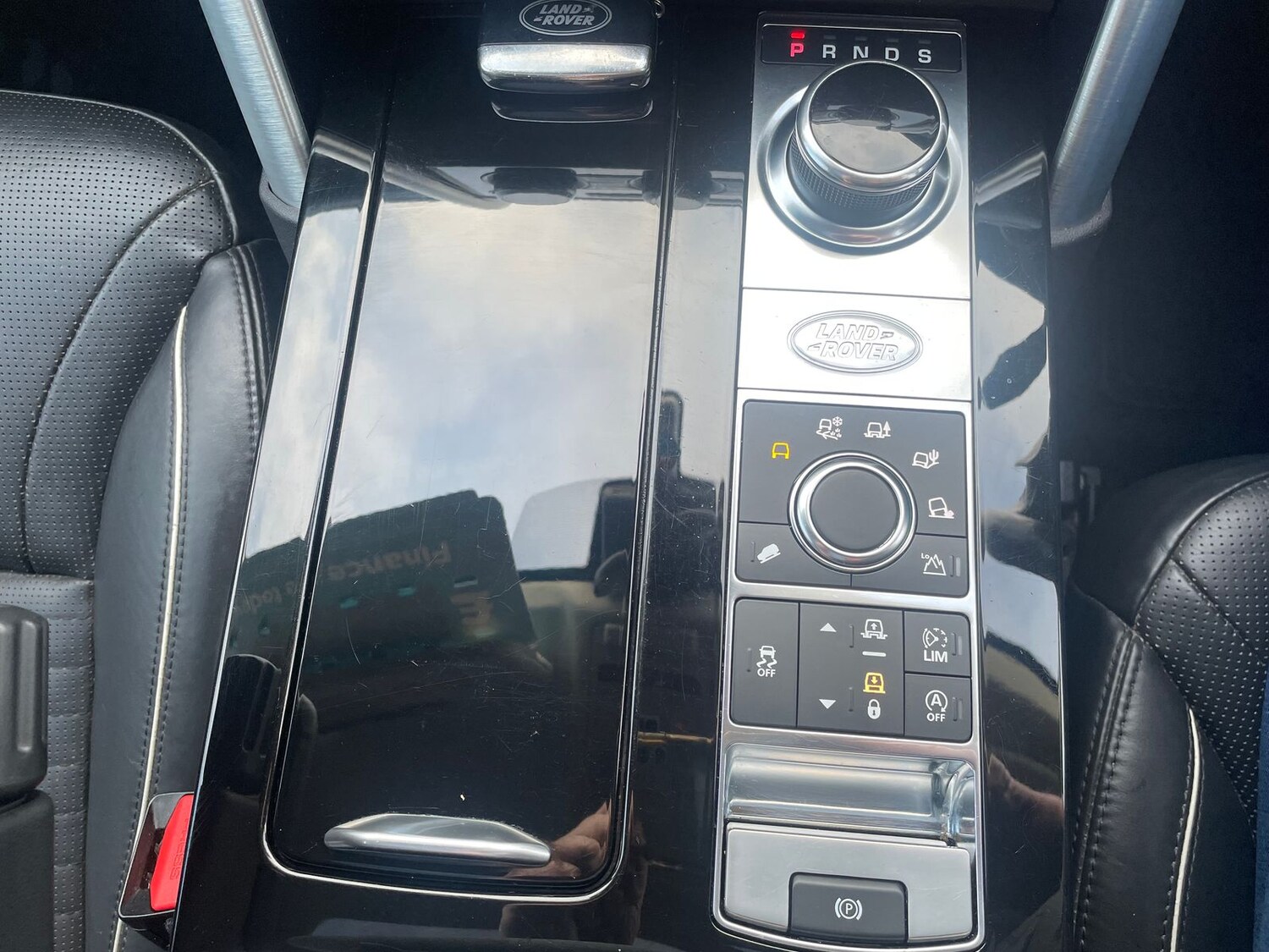 Used Land Rover Discovery 2017 for sale - 77360682: Photo 24