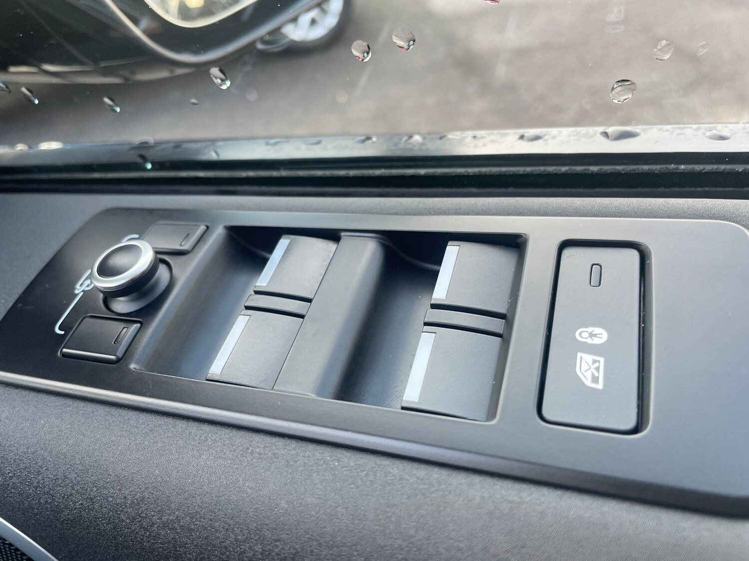 Used Land Rover Discovery 2017 for sale - 77360682: Photo 27