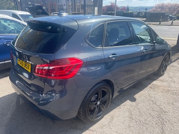 Used BMW 2 Series 2015 for sale - 78477666: Photo