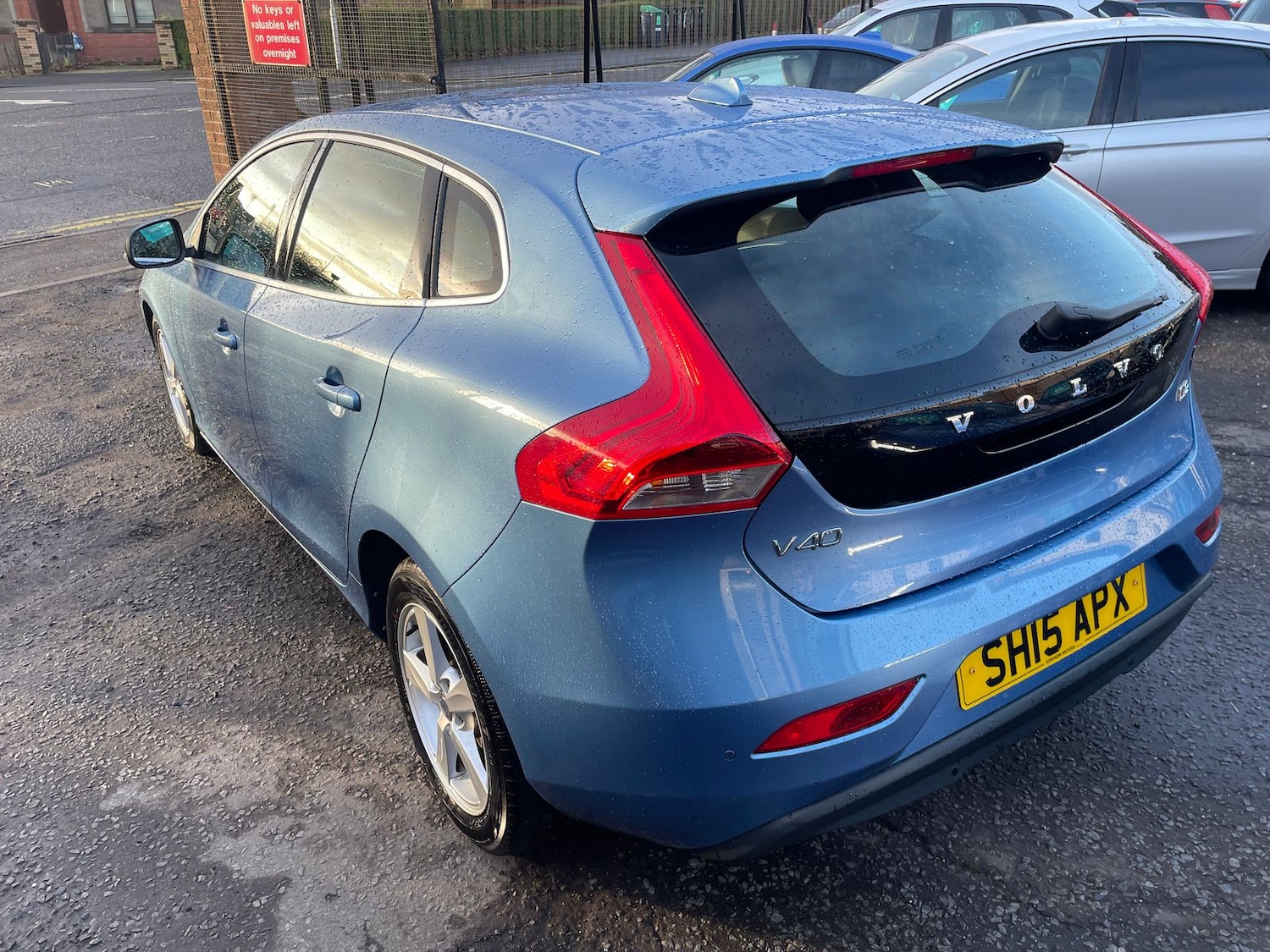 Used Volvo V40 2015 for sale - 76788405: Photo 1