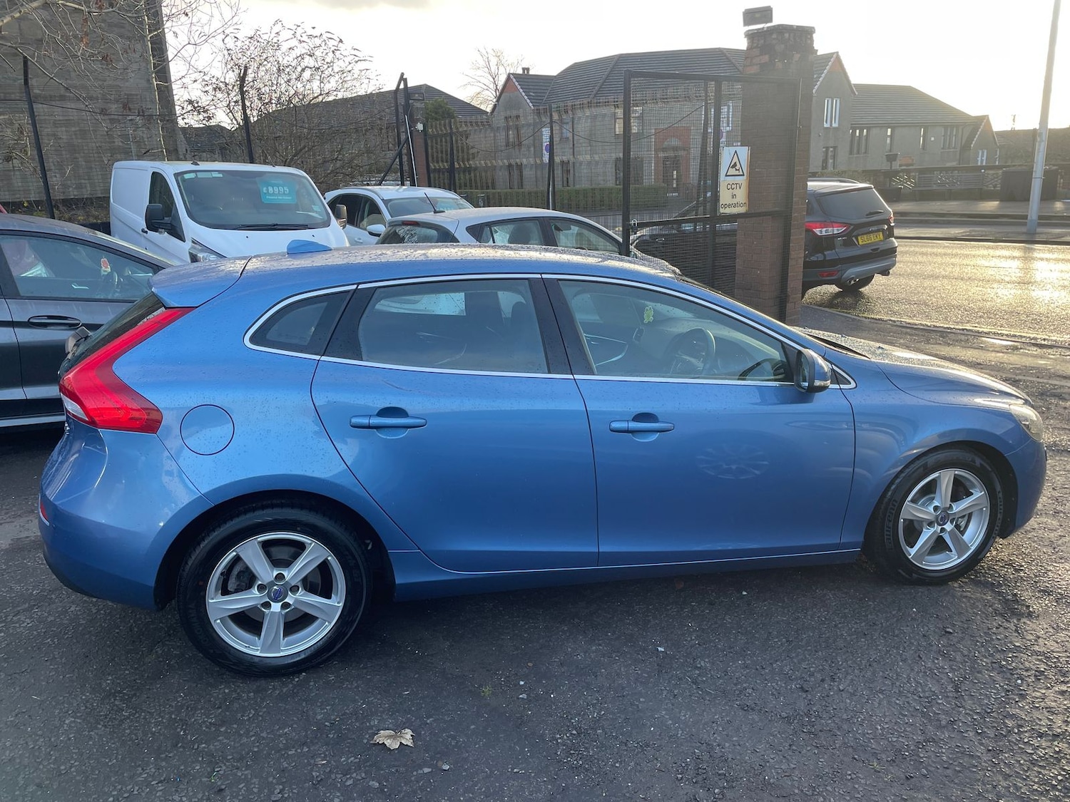 Used Volvo V40 2015 for sale - 76788405: Photo 19