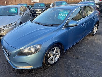 Used Volvo V40 2015 for sale - 76788405: Photo