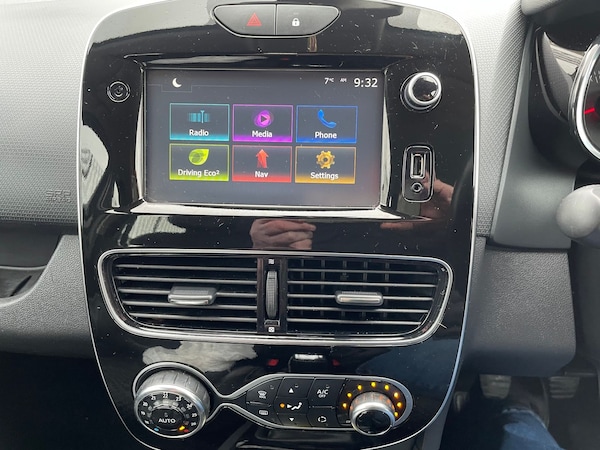 Used Renault Clio 2017 for sale - 74385129: Photo 15