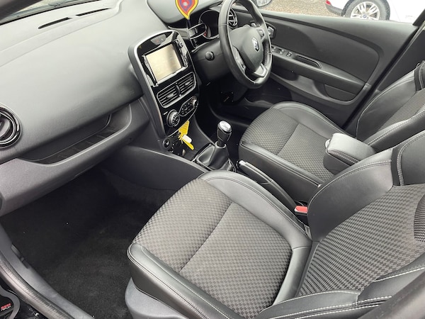 Used Renault Clio 2017 for sale - 74385129: Photo 9