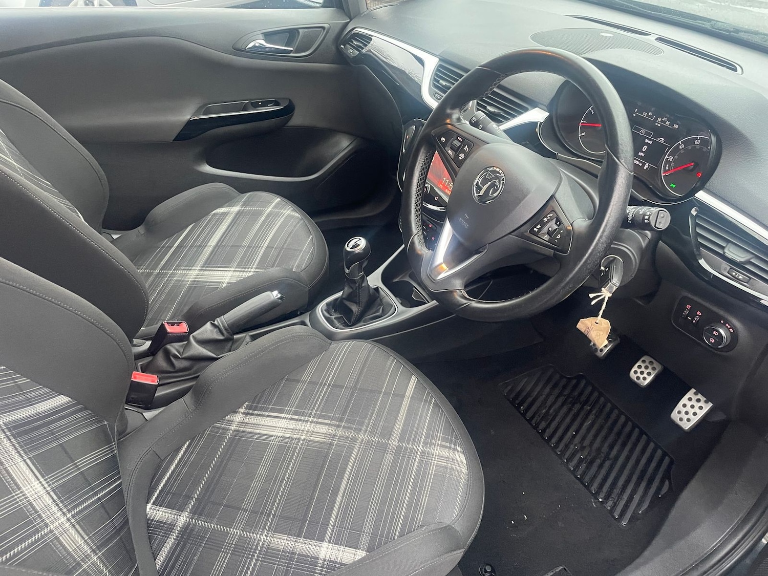 Used Vauxhall Corsa 2015 for sale - 77449489: Photo 15