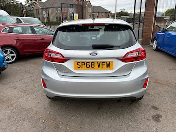 Used Ford Fiesta 2018 for sale - 79309727: Photo
