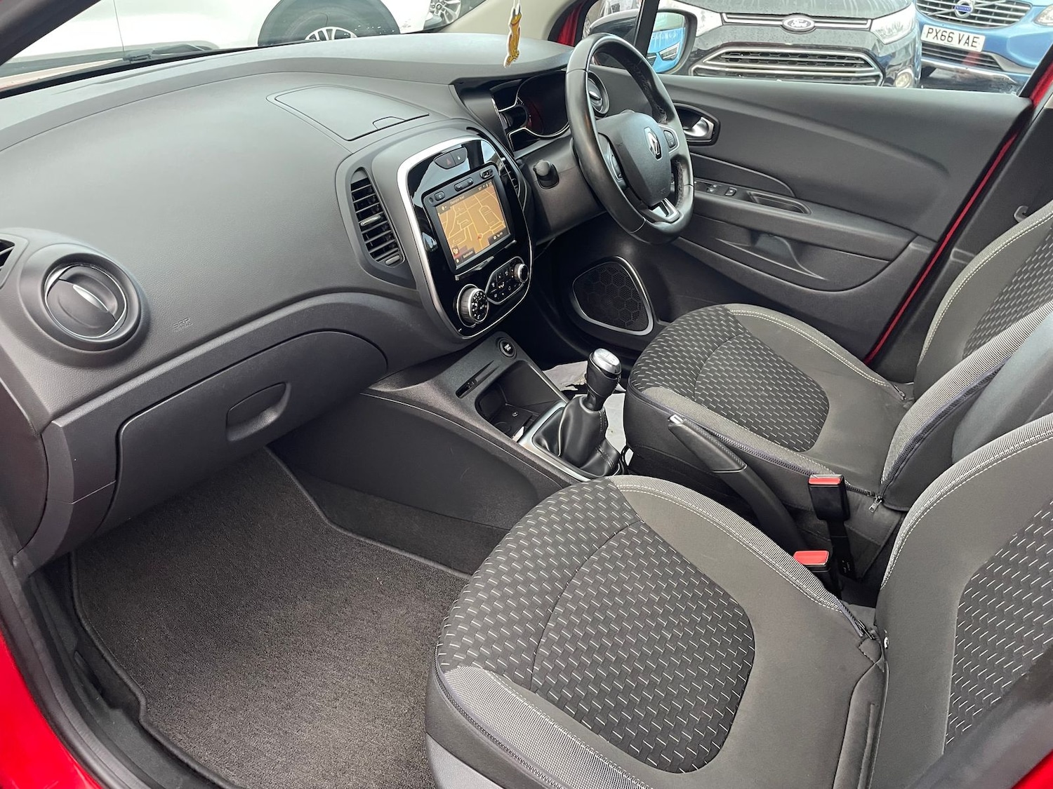 Used Renault Captur 2017 for sale - 76474809: Photo 9