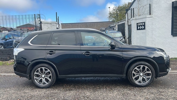 Used Mitsubishi Outlander 2016 for sale - 76327982: Photo 3