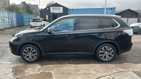 Used Mitsubishi Outlander 2016 for sale - 76327982: Photo 7