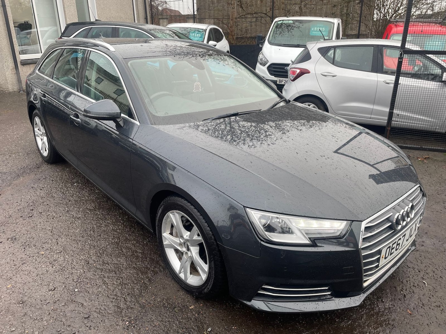 Used Audi A4 2017 for sale - 76614283: Photo 1
