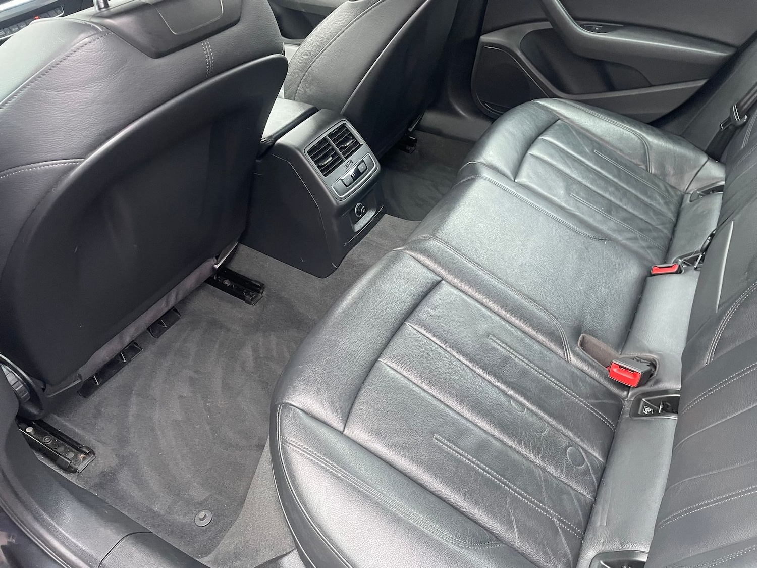 Used Audi A4 2017 for sale - 76614283: Photo 10