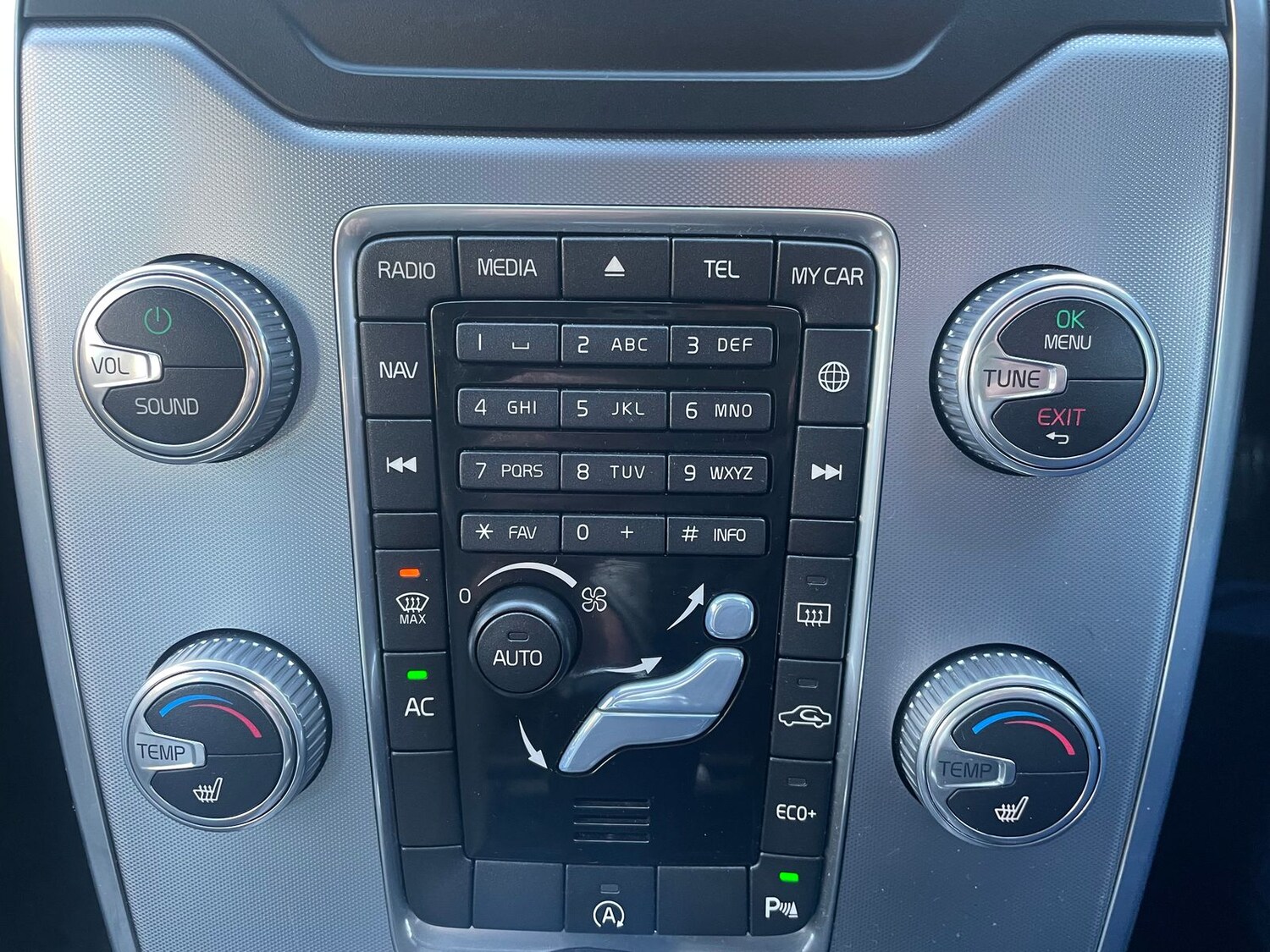 Used Volvo V70 2016 for sale - 77183337: Photo 14