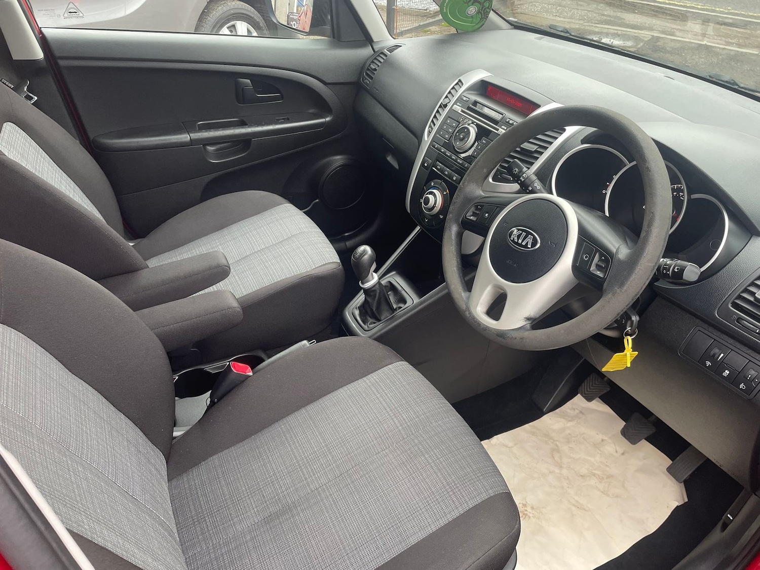 Used Kia Venga 2013 for sale - 77685855: Photo 13