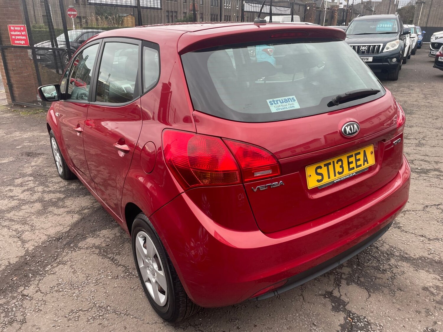 Used Kia Venga 2013 for sale - 77685855: Photo 6