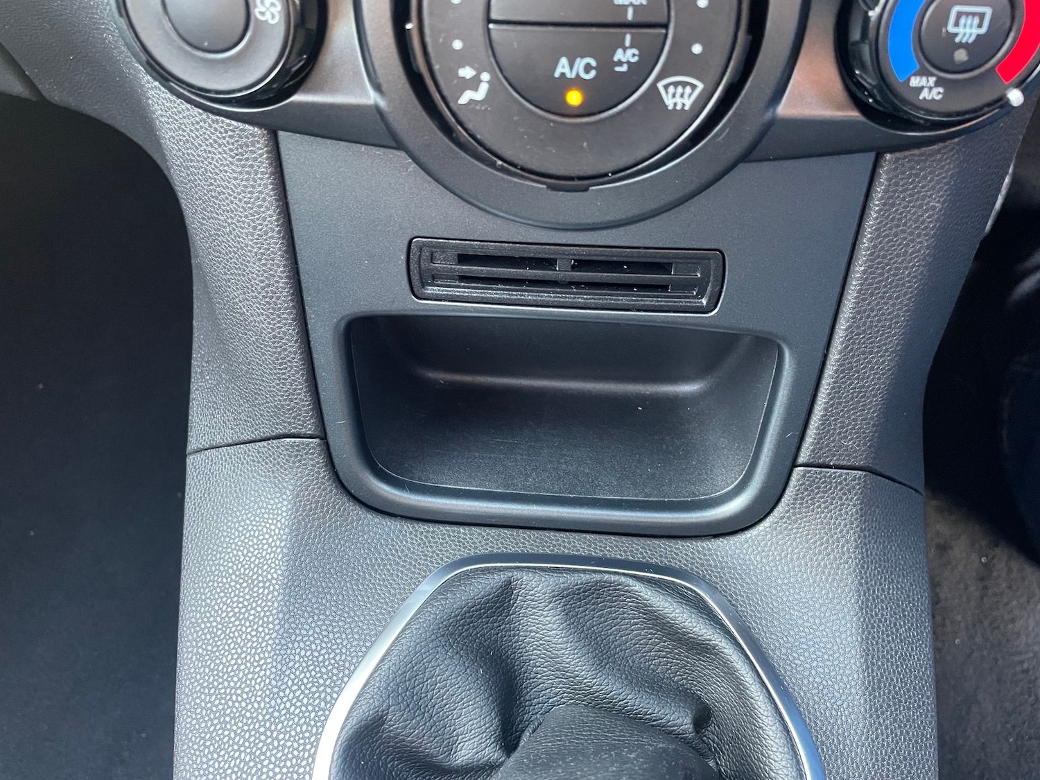 Used Ford Fiesta 2015 for sale - 77360689: Photo 16