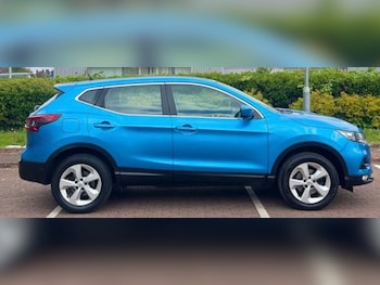 Used Nissan Qashqai 2017 for sale - 78860720: Photo