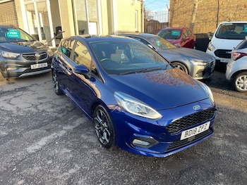 Used Ford Fiesta 2018 for sale - 76928189: Photo