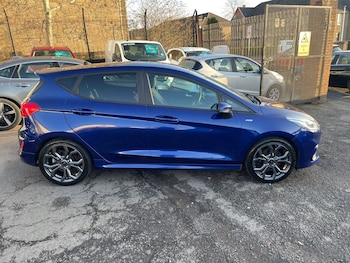 Used Ford Fiesta 2018 for sale - 76928189: Photo