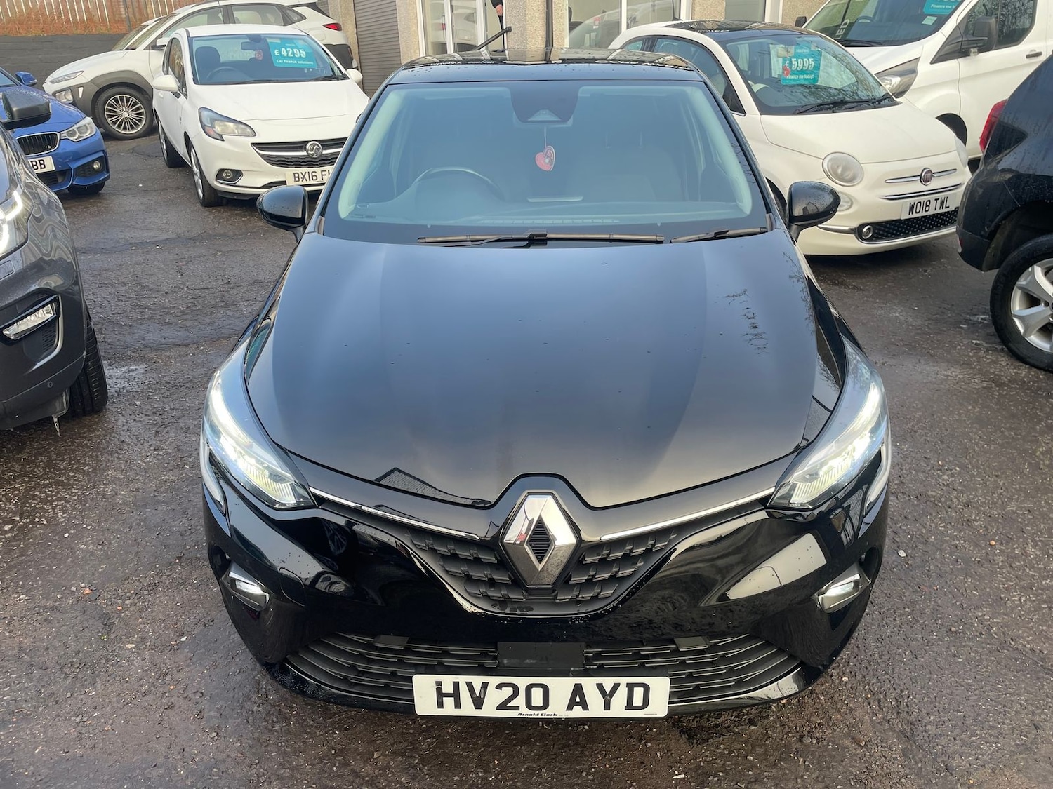 Used Renault Clio 2020 for sale - 77145917: Photo 2