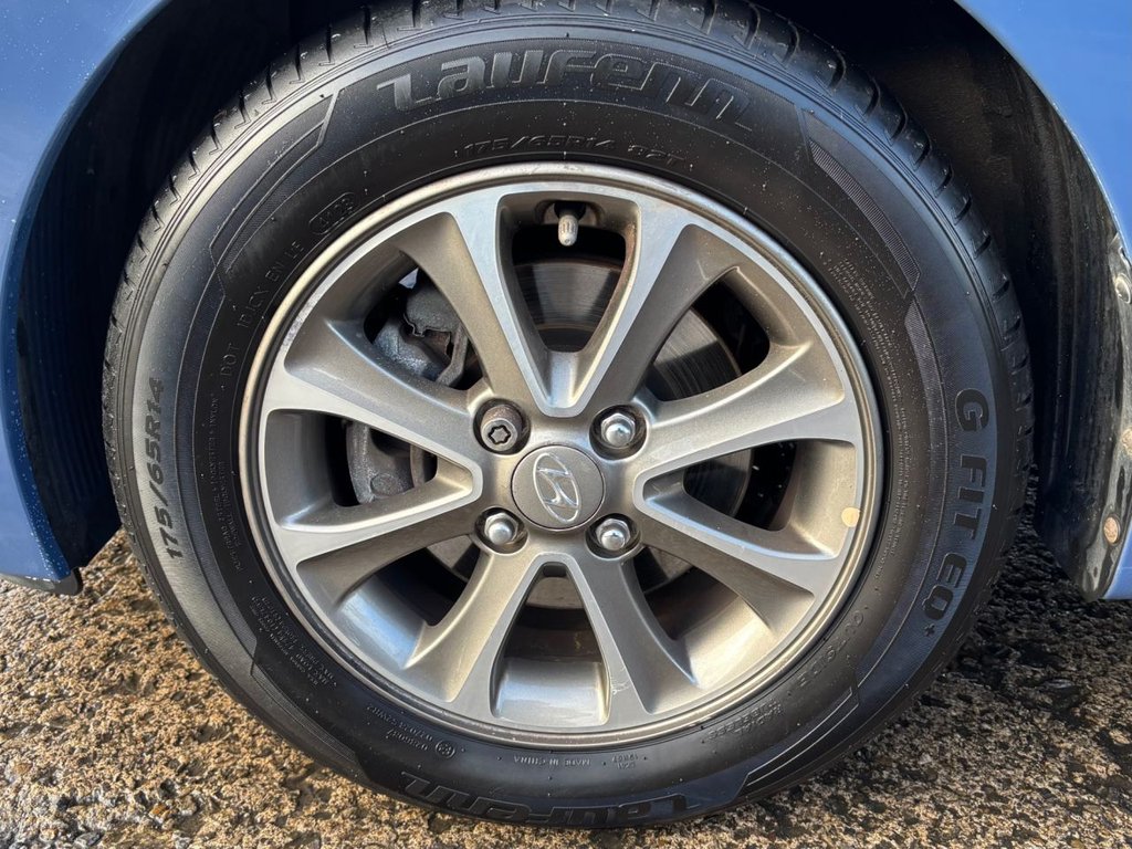 Used Hyundai i10 2015 for sale - 76685902: Photo 14