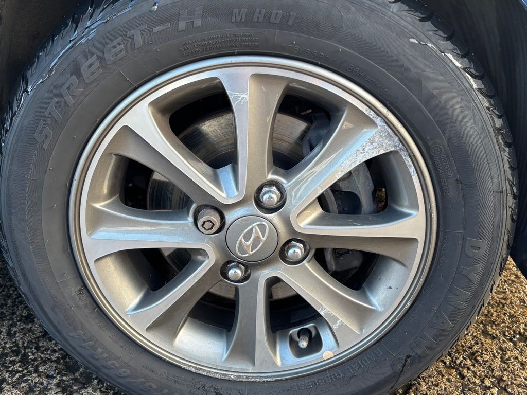 Used Hyundai i10 2015 for sale - 76685902: Photo 16