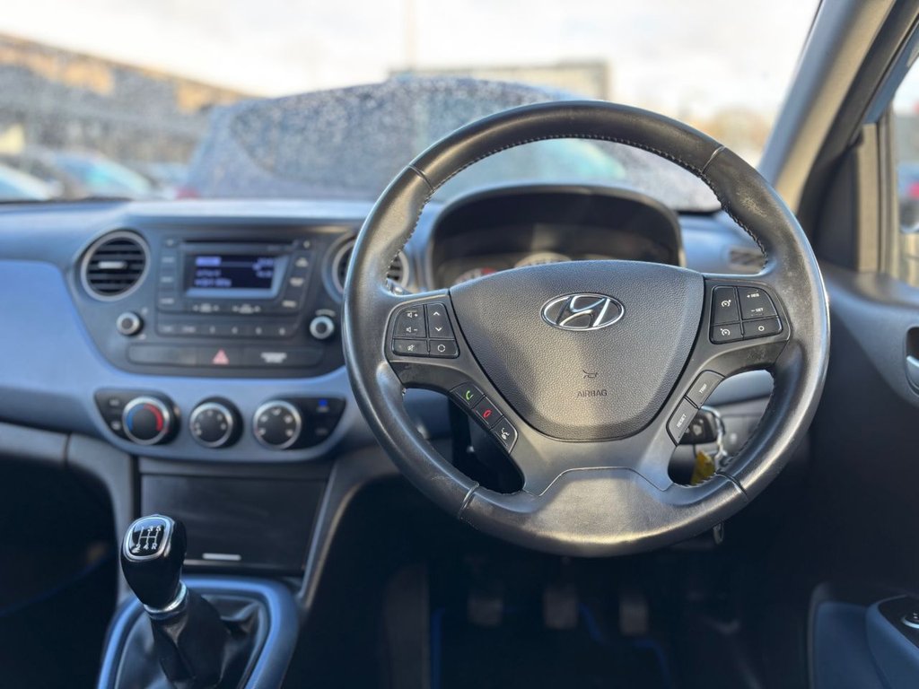 Used Hyundai i10 2015 for sale - 76685902: Photo 31