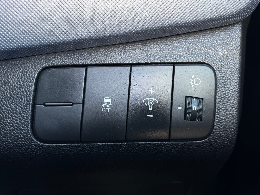 Used Hyundai i10 2015 for sale - 76685902: Photo 43