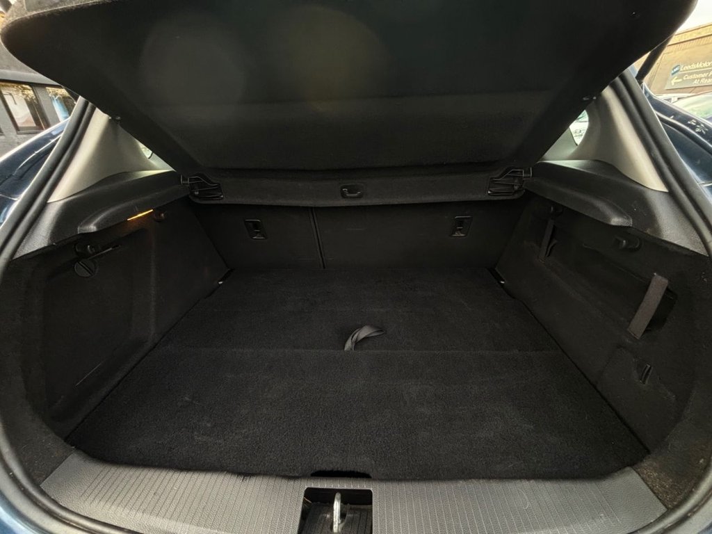 Used Vauxhall Astra 2011 for sale - 76631898: Photo 15