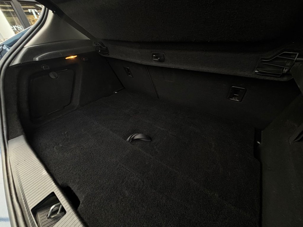 Used Vauxhall Astra 2011 for sale - 76631898: Photo 16