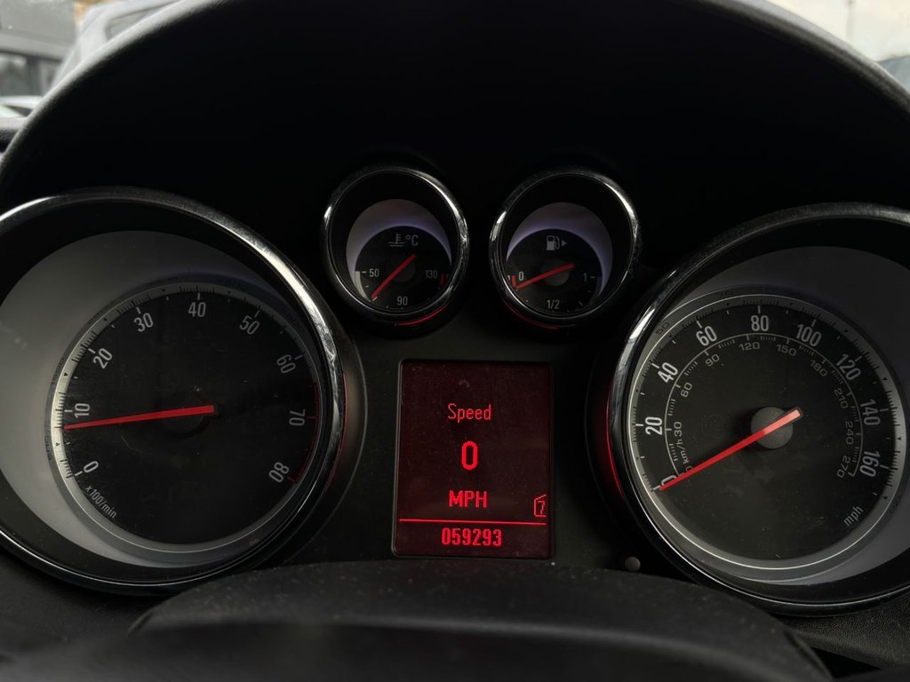 Used Vauxhall Astra 2011 for sale - 76631898: Photo 28