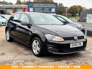Volkswagen - Golf