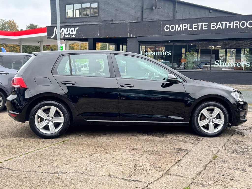 Used Volkswagen Golf 2015 for sale - 76256321: Photo 5